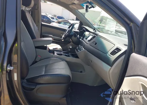 2020 Kia Sedona Ex z USA, uszkodzony, nr VIN KNDMB5C16L6659506